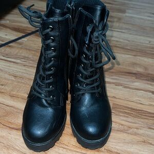 Dream pairs lace up heeled boots